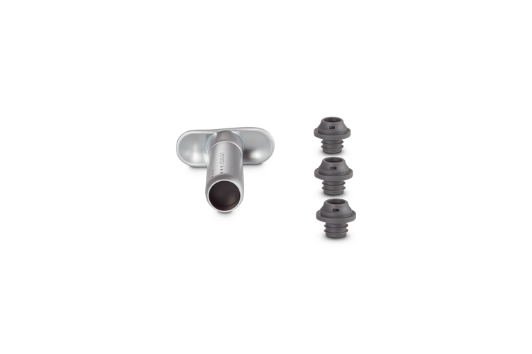 WA 137 Metal Wine Pump